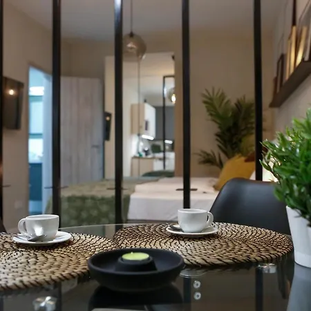Akacfa Apartman *