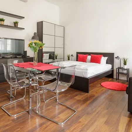 Red Dot Two - New Unit In The Heart Of Party Town *