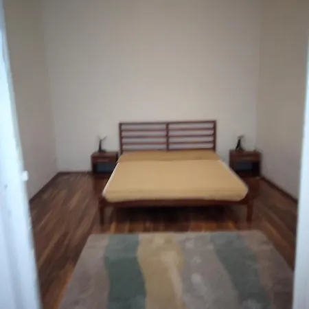 Napraforgo Apartment