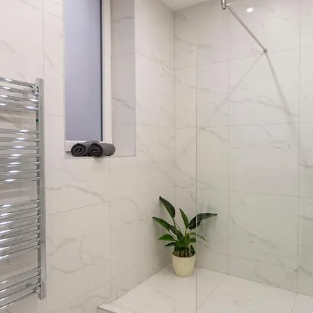 Exclusive Csengery In The Heart Of Apartment Budapest