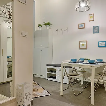 Lane With Gallery Apartment