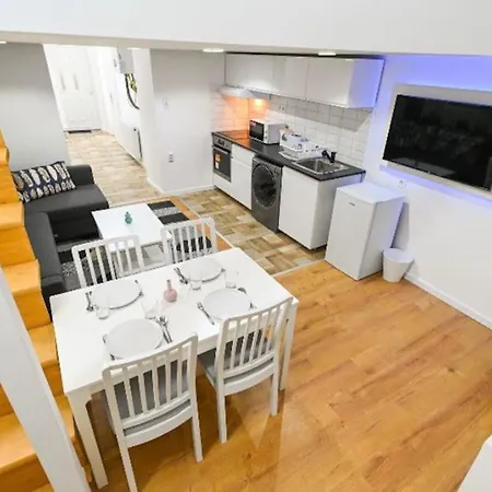 Lovely Flat In Damjanich Street - Leonard Daire Budapeşte