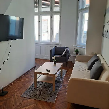 Emerald * Budapest