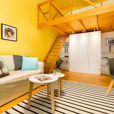 Apartment Juliet's Residence/romantic Nook *