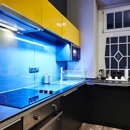 Location Yellow-black