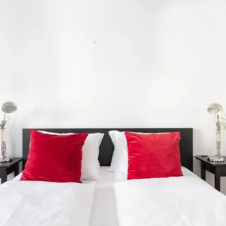 Red Dot One - New Unit In Heart Of Jewish Quarter Apartment *