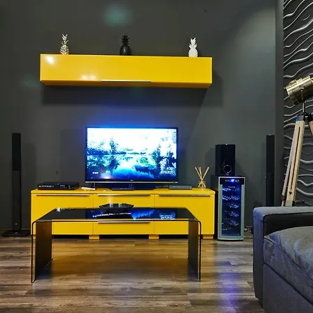 Apartment Location Yellow-black