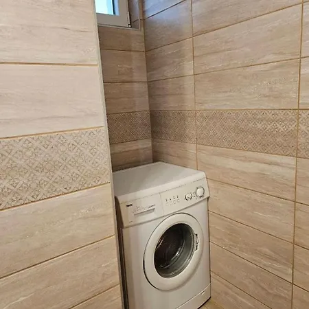 N&z Apartman Close To The Downtown *