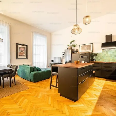 Viii. Leonardo Da Vinci Utca 46 Apartman Budapest