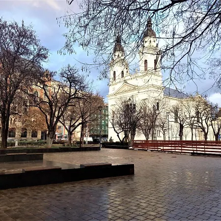 Imadnivalo Apartman Kozponti Helyen Apartment