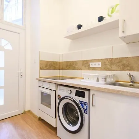 1 Bedroom Flat In Nyar Str., Downtown * Budapest