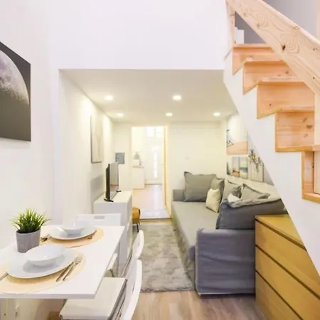 Apartment 1 Bedroom Flat In Nyar Str., Downtown *