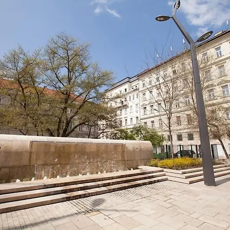 Free Parking Chain Bridge 4ppl, 2bdrm, Wifi, Smart Tv, Ac Appartamento *