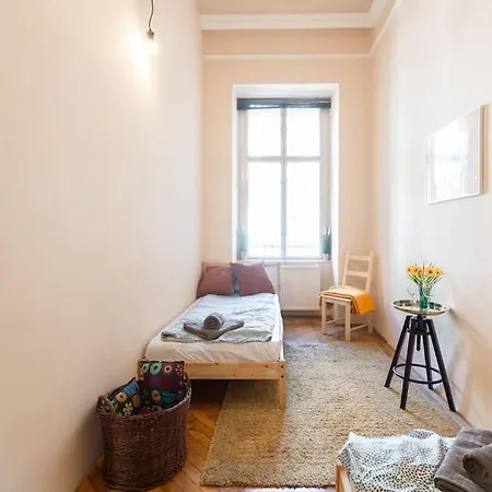 Free Parking Chain Bridge 4ppl, 2bdrm, Wifi, Smart Tv, Ac Budapest