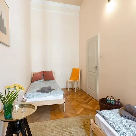Free Parking Chain Bridge 4ppl, 2bdrm, Wifi, Smart Tv, Ac Apartment Budapest