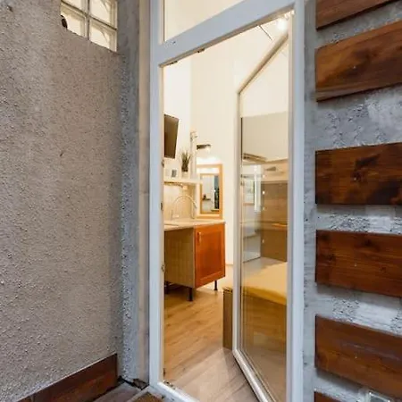 Apartment Brandnewchainbridgehome For 2-fastwifi/ac/smarttv Budapest