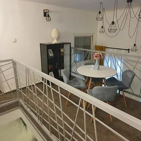 New In The Center Apartment *
