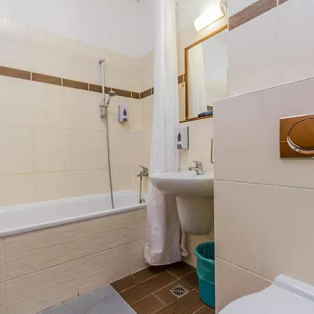 Lovag Charming In The Center-ac Apartment Budapest