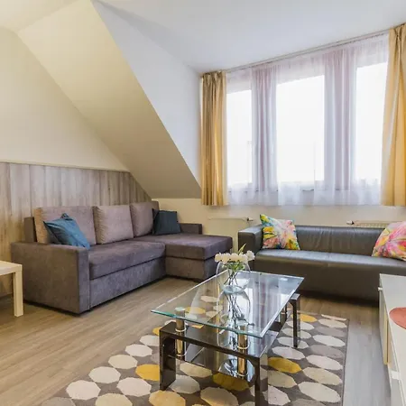 Lovag Charming In The Center-ac Apartment