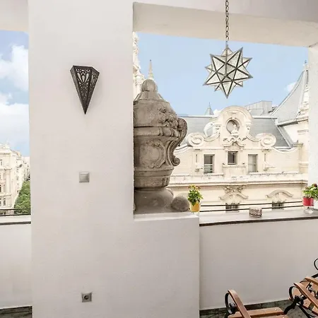 Aparment At The Doorstep Of Vaci Street Apartment *
