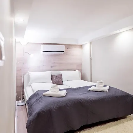 Akacfa 62 Dowtown 2br Wifi+ac Apartment *