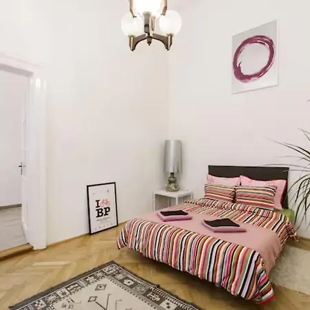 Apartment Kiraly Street