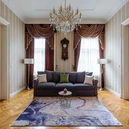 Luxury Next To The New York Cafe * Budapešť