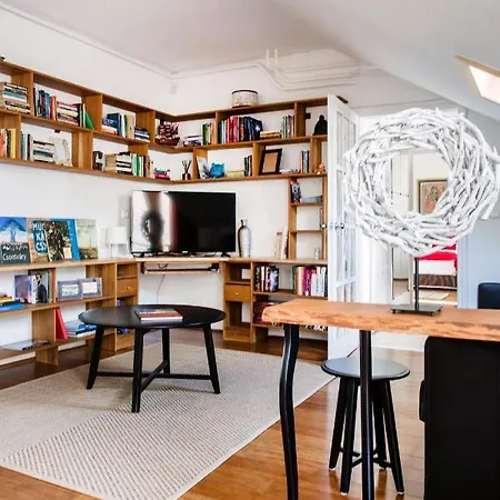 Apartament Cecile's Central, Gastro Str, Wifi, 2 Bed And 2 Bathrooms Budapeszt