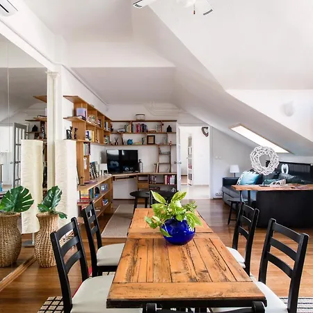 Cecile's Central, Gastro Str, Wifi, 2 Bed And 2 Bathrooms Apartament Budapeszt