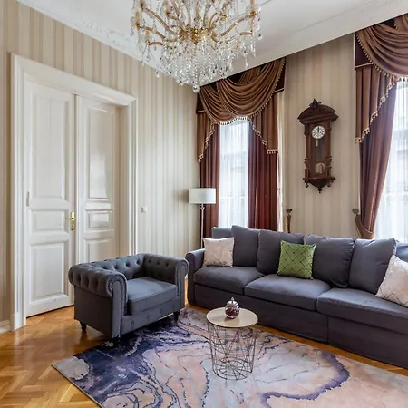 Luxury Next To The New York Cafe * Budapešť