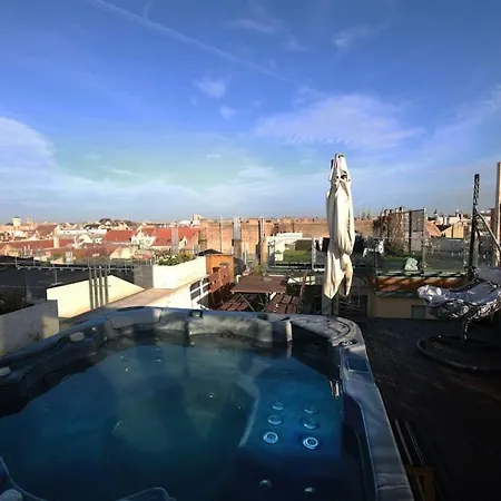 360 Panorama • Rooftop Jacuzzi • Downtown Luxury