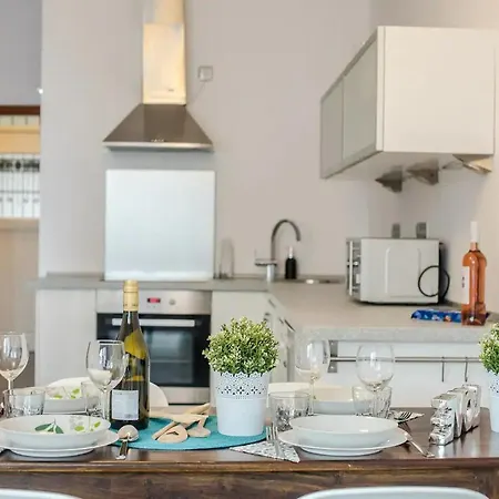Aparment At The Doorstep Of Vaci Street Budapest