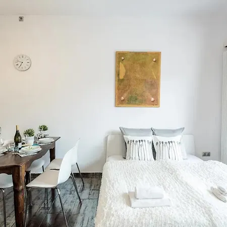 Aparment At The Doorstep Of Vaci Street *