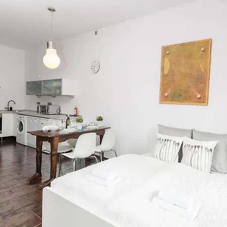 Aparment At The Doorstep Of Vaci Street Apartment Budapest