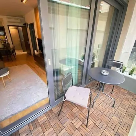3emerald -freegym Sauna شقة *
