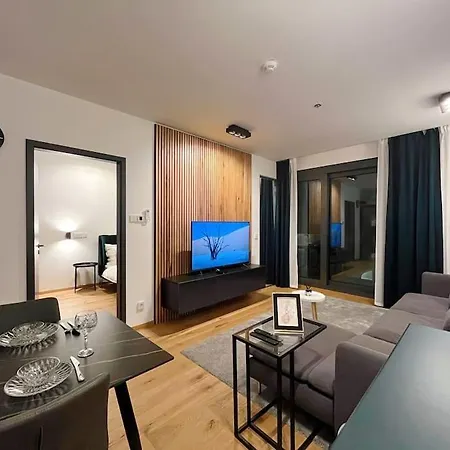 3emerald -freegym Sauna Apartment *