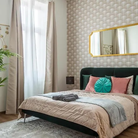 Explore From A Luxurious Cozy Apartment