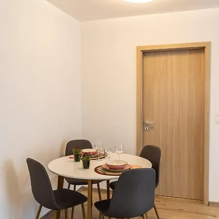 Need In Bp - Garage, Terraces, Aircon *