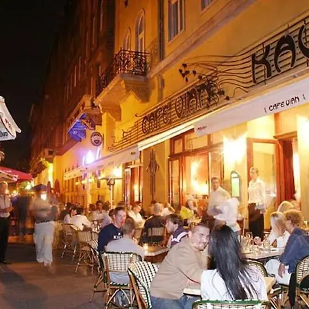 Apartment Kiraly Street Budapest