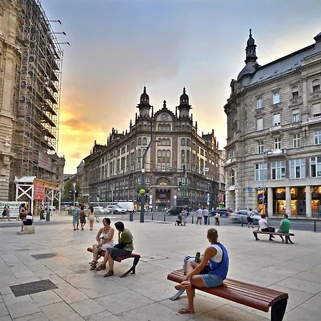 Focus Point Apartment Budapest