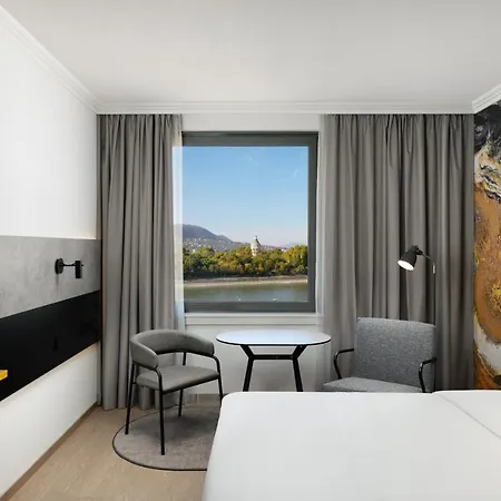 Hotel Danubius Helia 4*