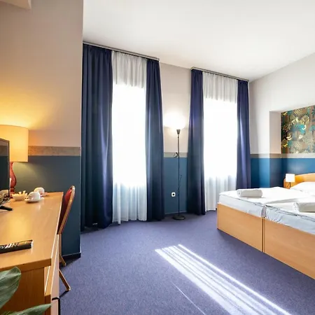 Gartner Hotel 3*