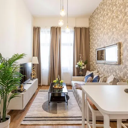 Apartment Luxurious Art Deco In The King Street Budapest