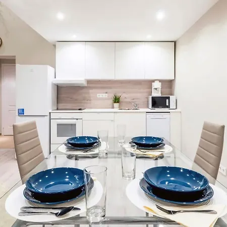 Akacfa 62 Dowtown 2br Wifi+ac * Budapest