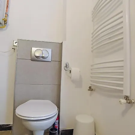 Vintage Vibes Super Flat Budapest