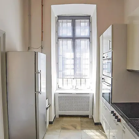 Vintage Vibes Super Flat Apartment