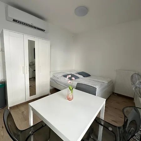 Apartmán A 212, In The Heart Of Budapešť