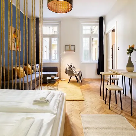 Apartment Bien