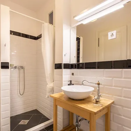 Apartment Bien