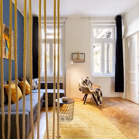 Bien Apartment